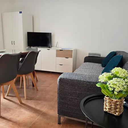 Autonomia House Iv Апартаменты