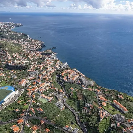 Autonomia House Iv דירה